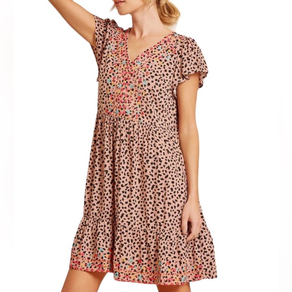 Savanna Jane Dresses & Skirts - Savanna Jane Boho Festival Leopard Embroidered Tiered Dress Size Medium Babydoll